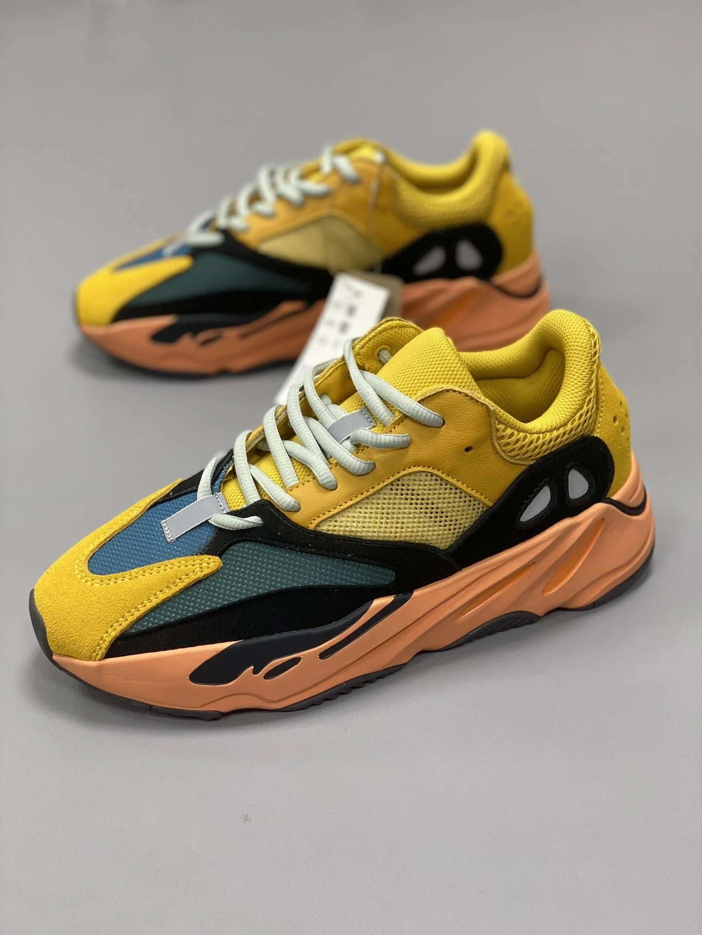 OnTrend Adidas Yeezy 700 Shoes 16206