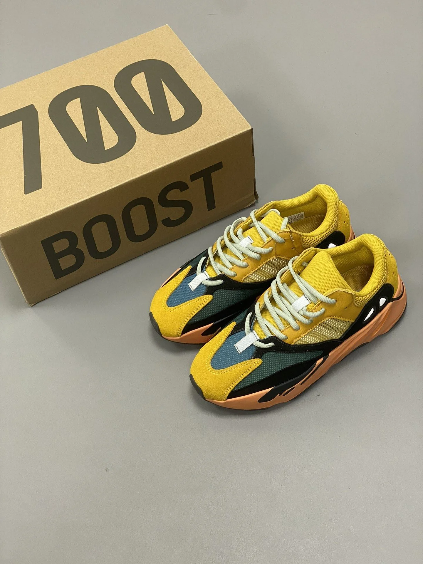 OnTrend Adidas Yeezy 700 Shoes 16206