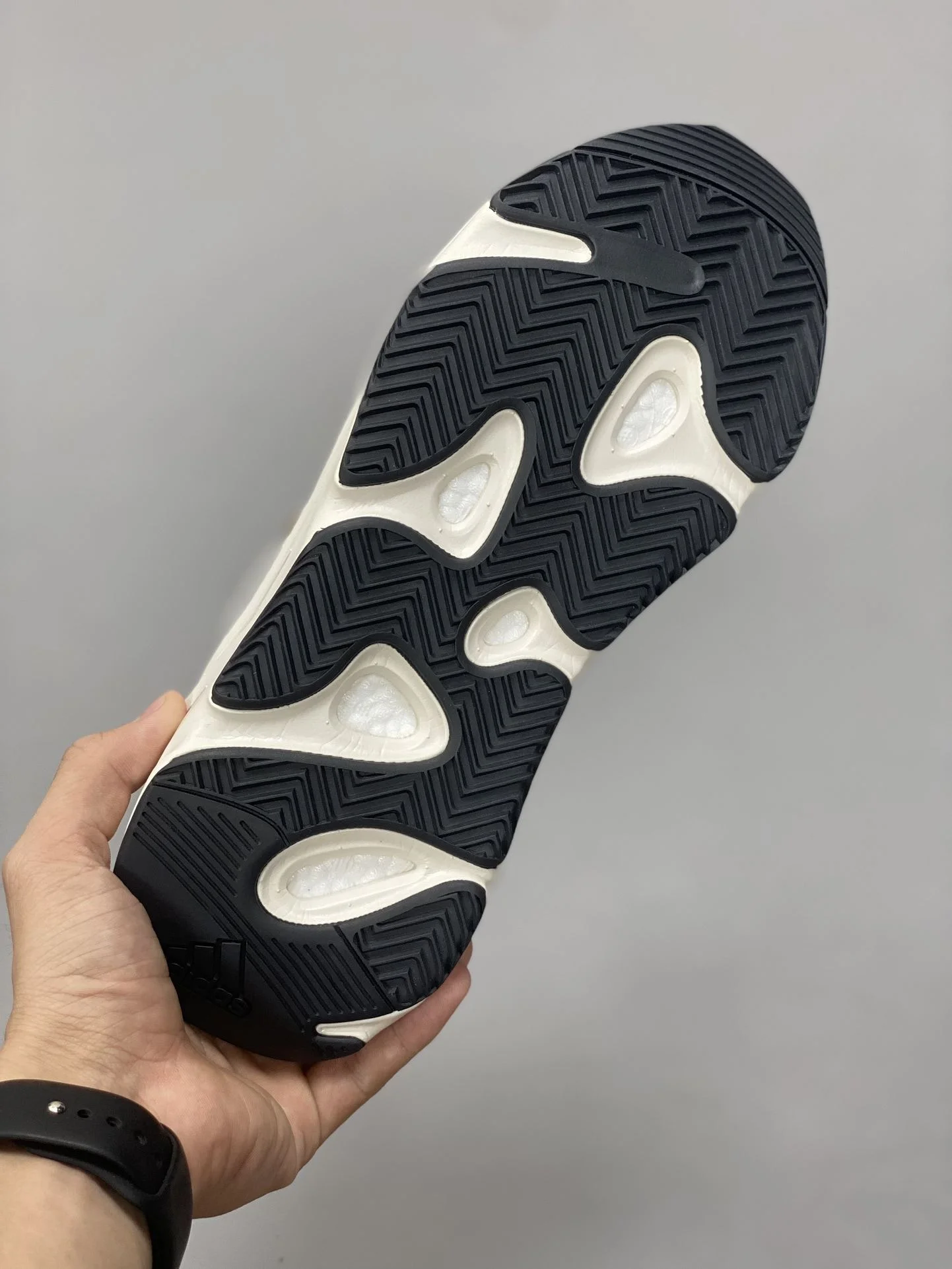 Adidas Yeezy 700 Shoes Elegant 16179