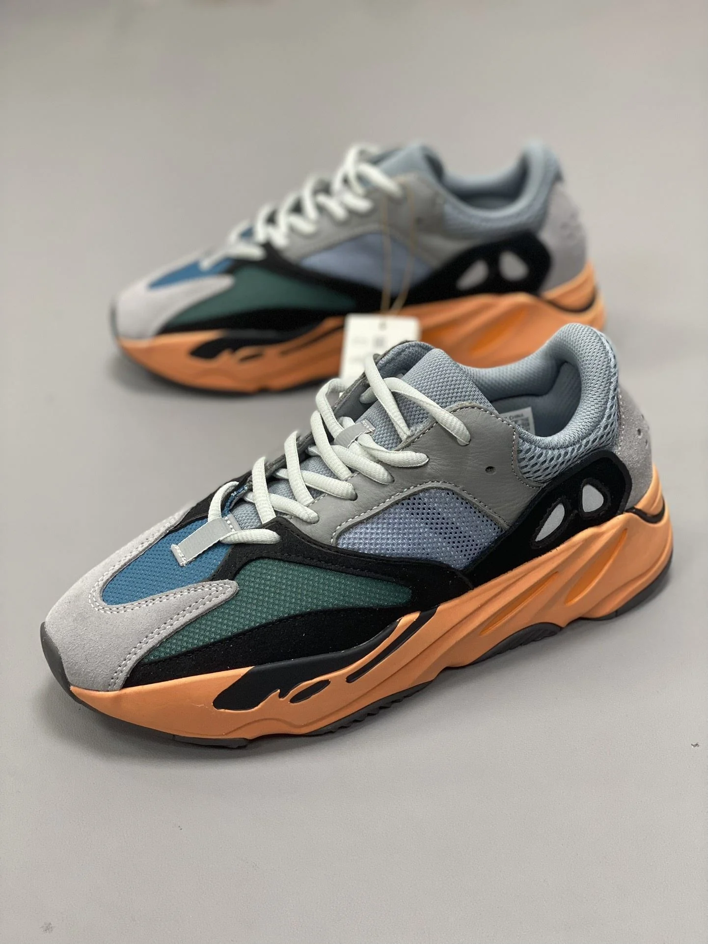 Lightweight Adidas Yeezy 700 Shoes 16154