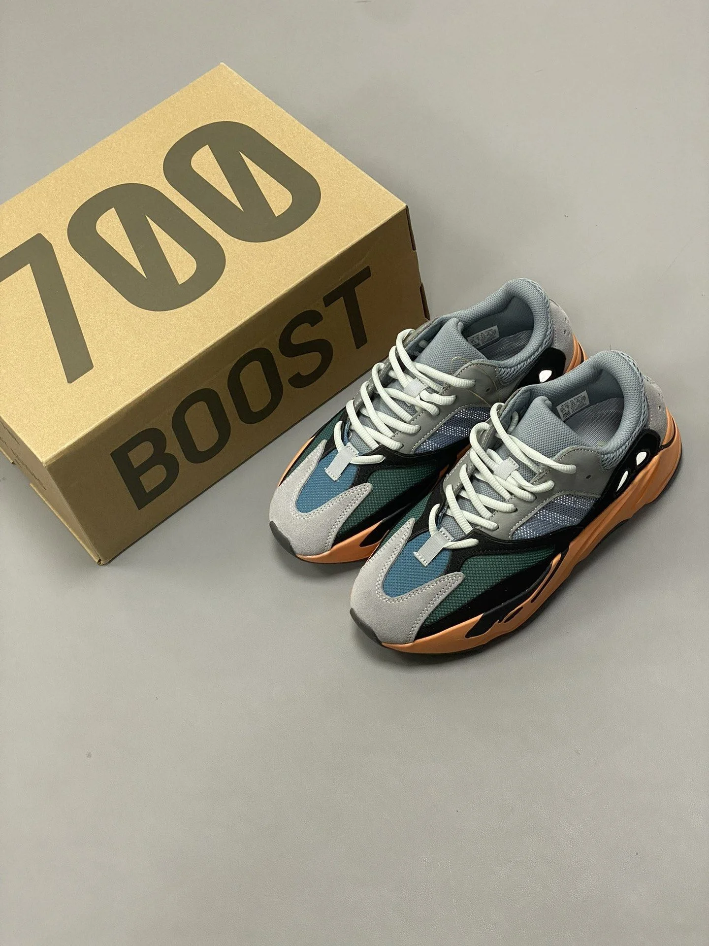 Lightweight Adidas Yeezy 700 Shoes 16154