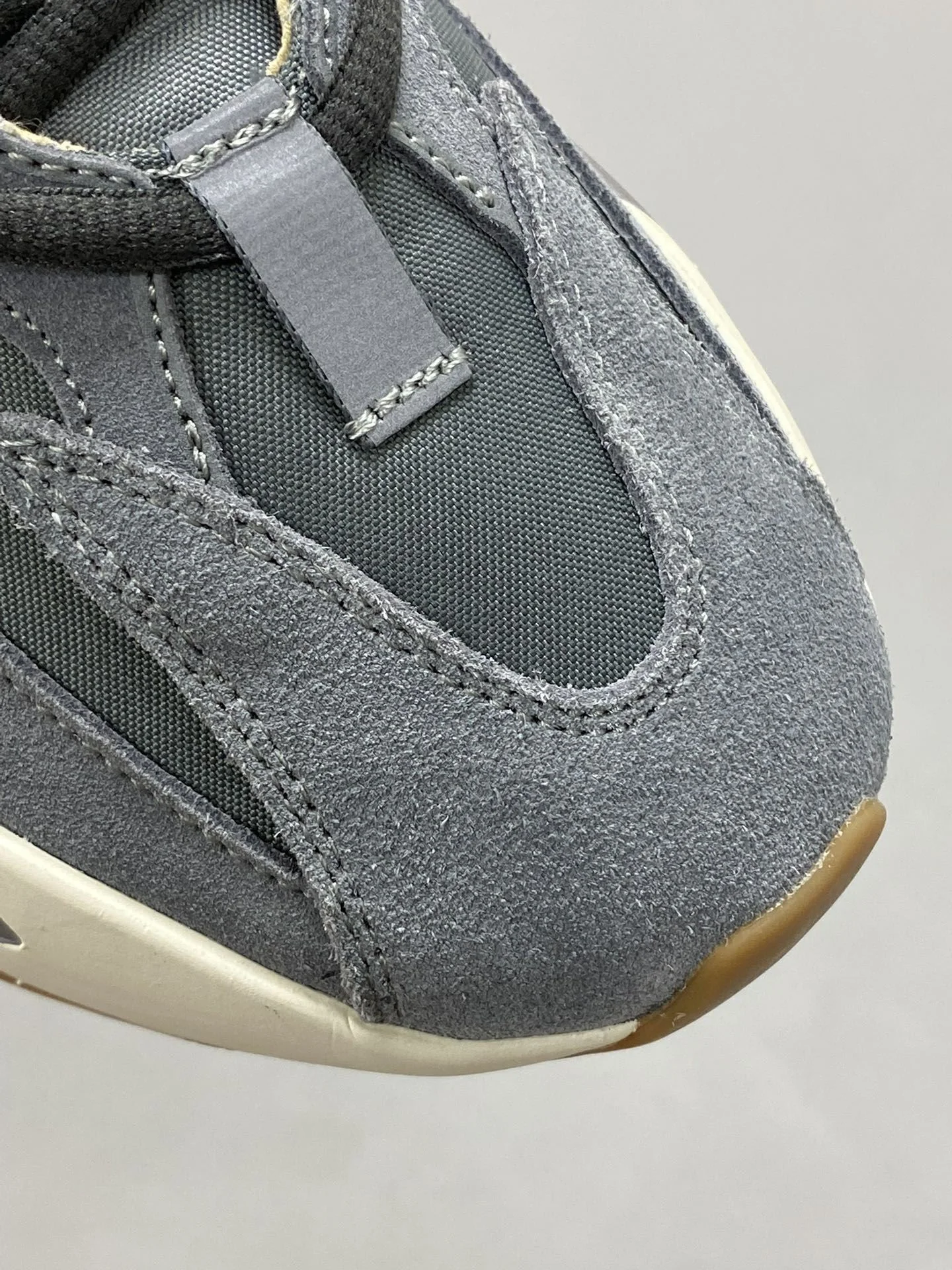 Adidas Yeezy 700 Shoes Cozy 16277