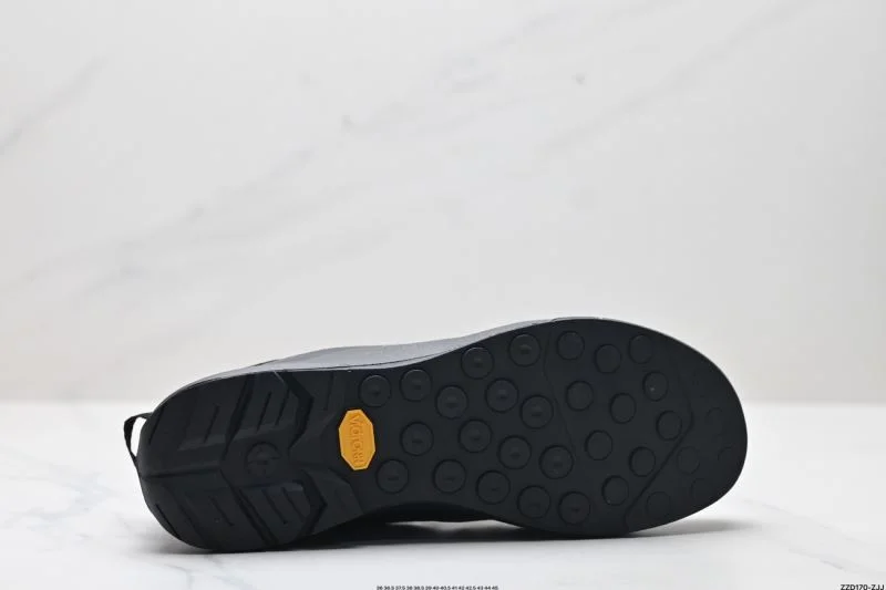 Practical Akc Teryx Shoes 3822