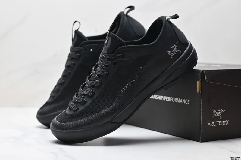 Akc Teryx Shoes Bright 3810