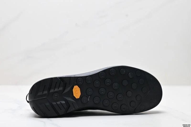 Akc Teryx Shoes Bright 3810