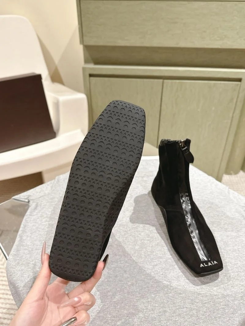 Alaia Boots Vibrant 13250