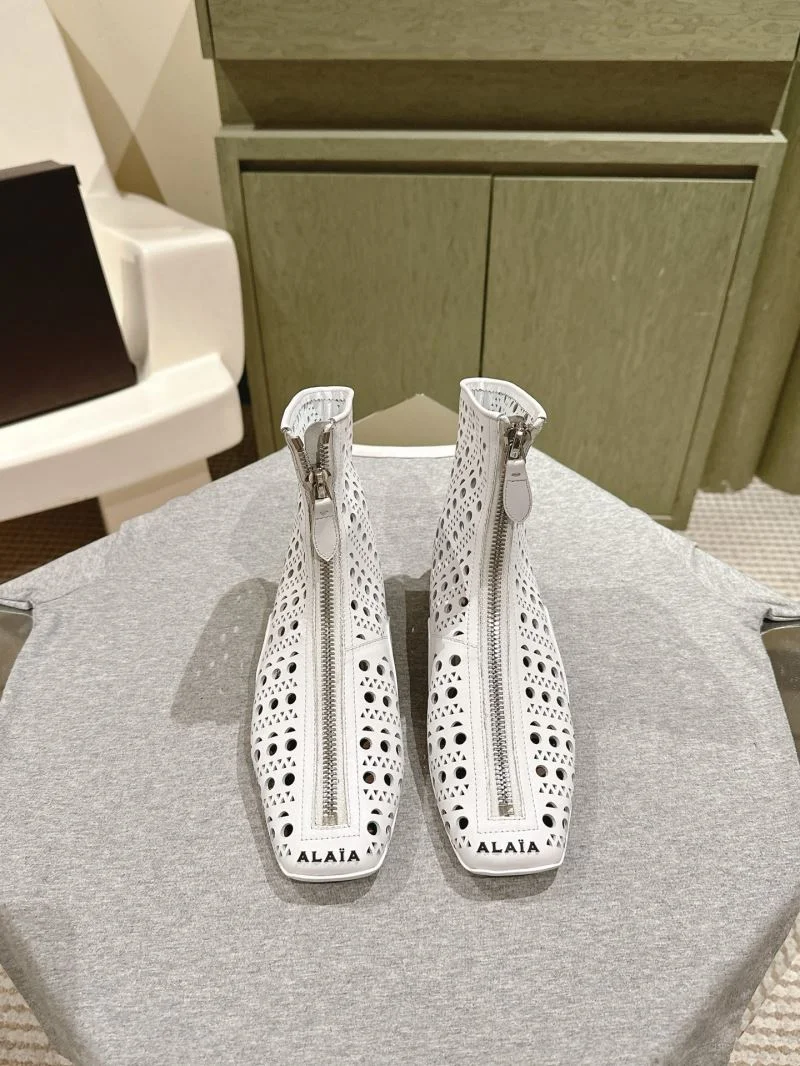 Effortless Alaia Boots 13248