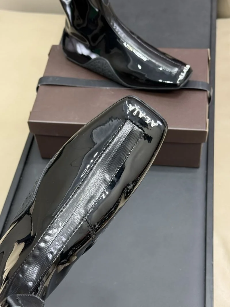 WellDesigned Alaia Boots 13242
