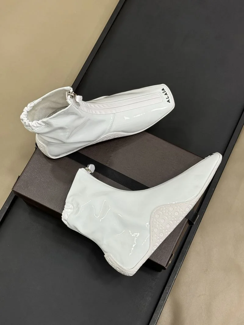 Versatile Alaia Boots 13253