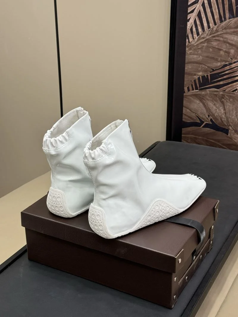 Versatile Alaia Boots 13253