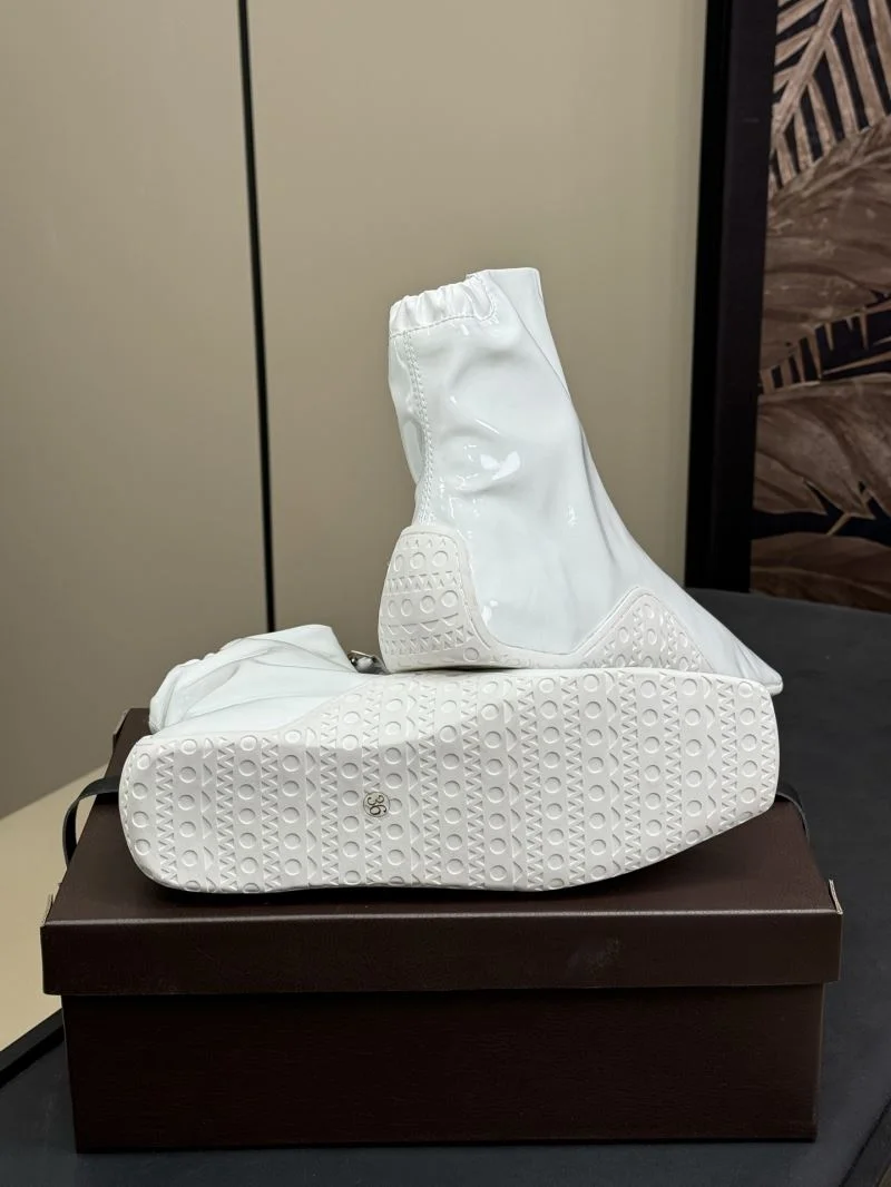 Versatile Alaia Boots 13253