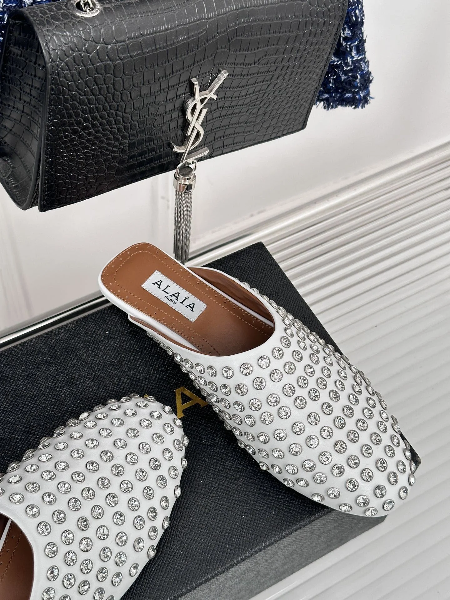 Alaia Sandals Compact 8554