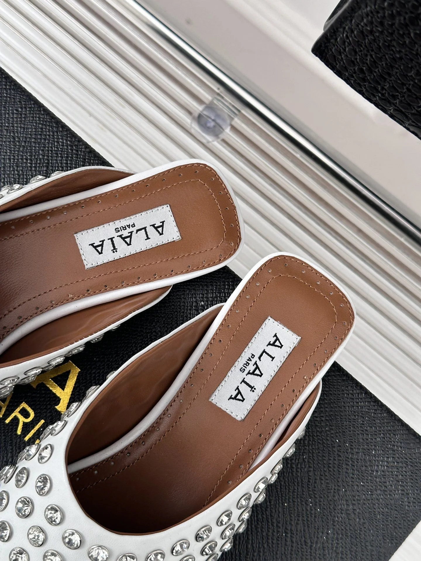 Alaia Sandals Compact 8554