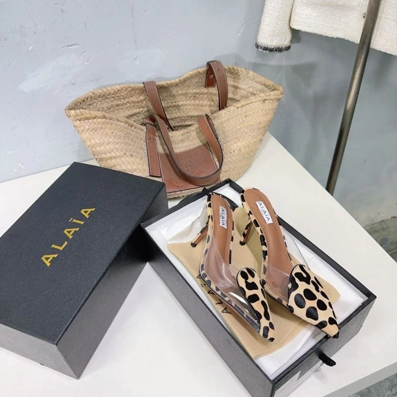 Supportive Alaia Sandals 13237