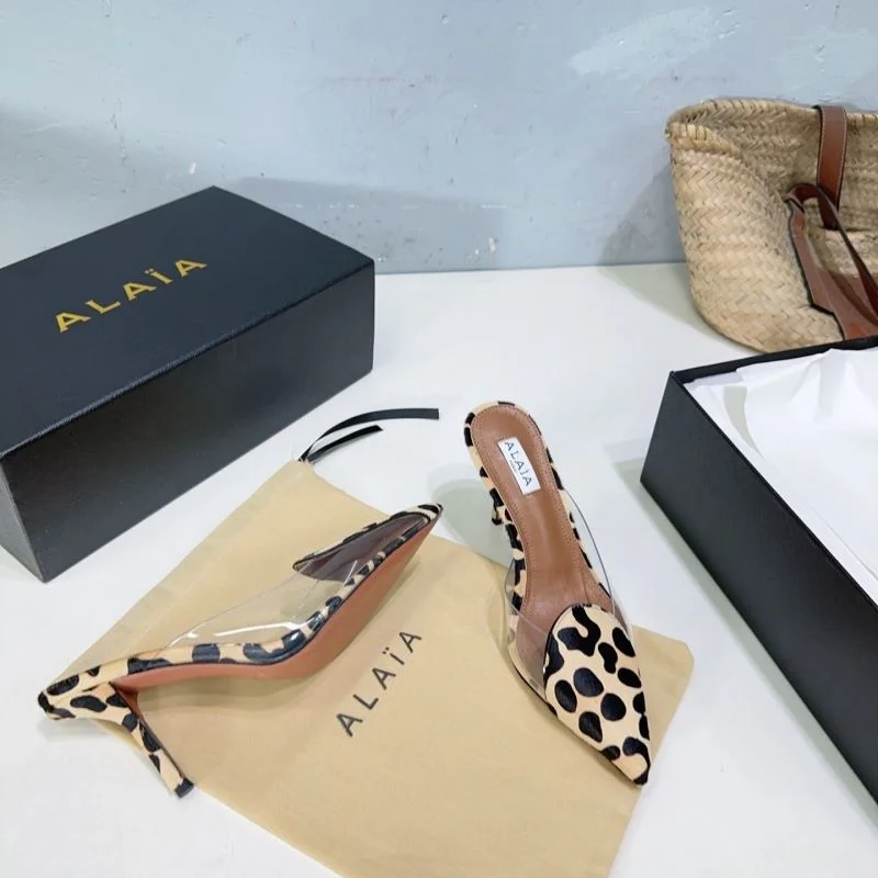Supportive Alaia Sandals 13237