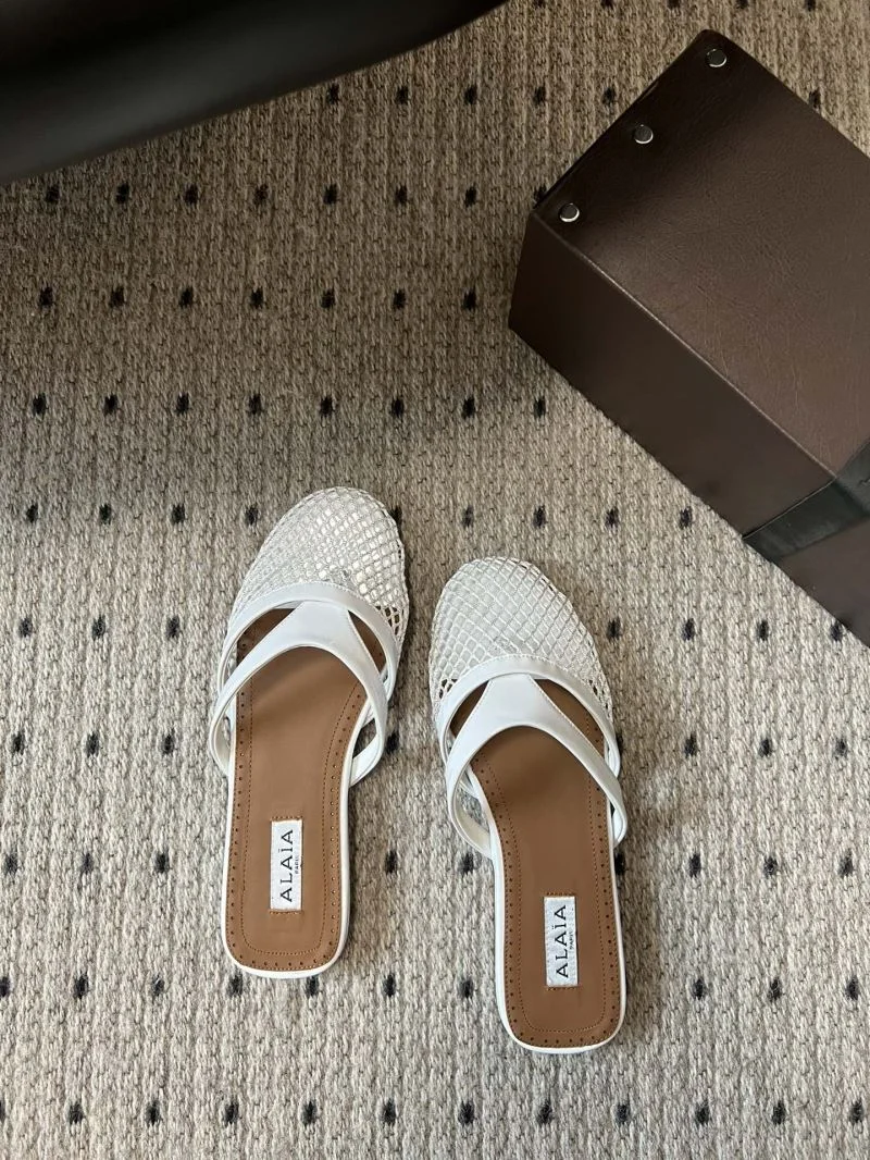 Alaia Sandals Resilient 13211