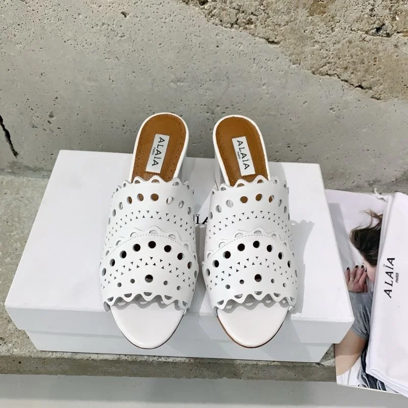 Alaia Sandals MoistureWicking 13201
