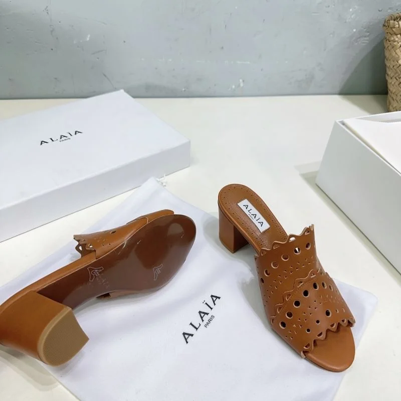 Alaia Sandals Elegant 13192