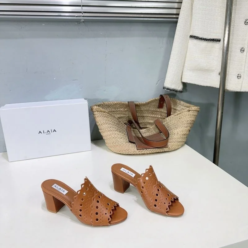 Alaia Sandals Elegant 13192