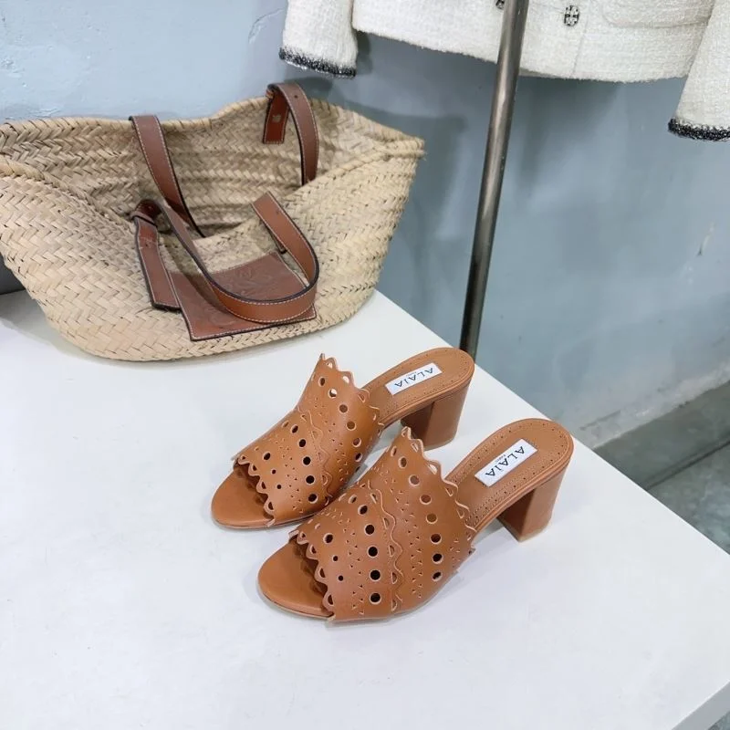 Alaia Sandals Elegant 13192