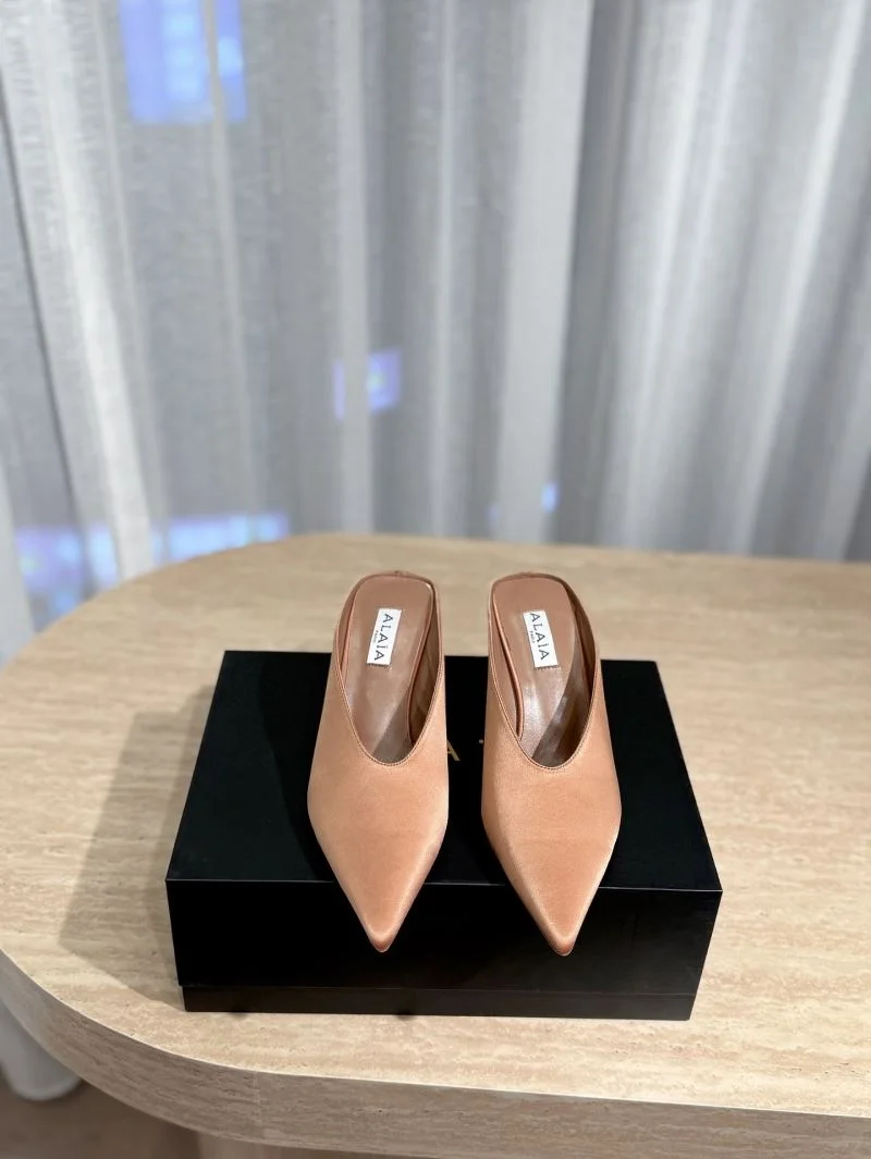Alaia Sandals Sporty 10771