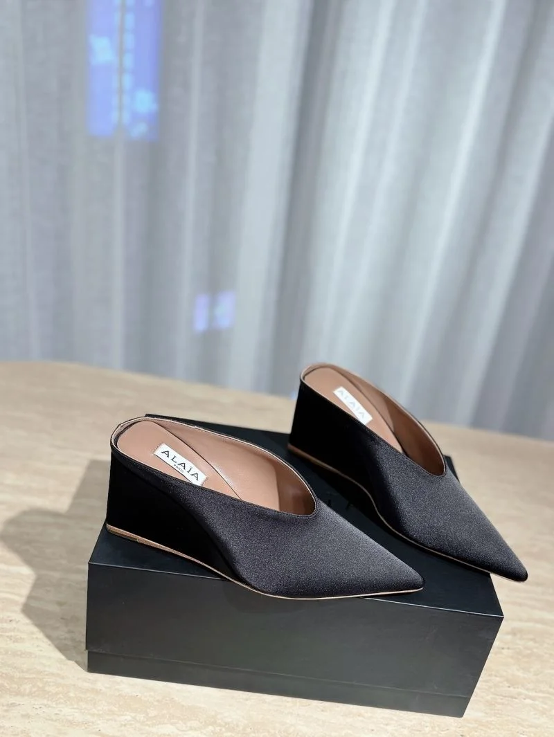 Attractive Alaia Sandals 10751