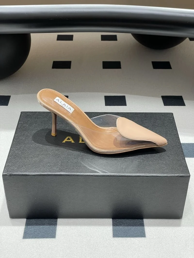 Minimalist Alaia Sandals 10738
