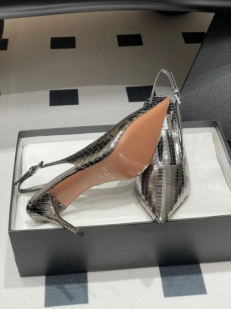RelaxedFit Alaia Sandals 10732