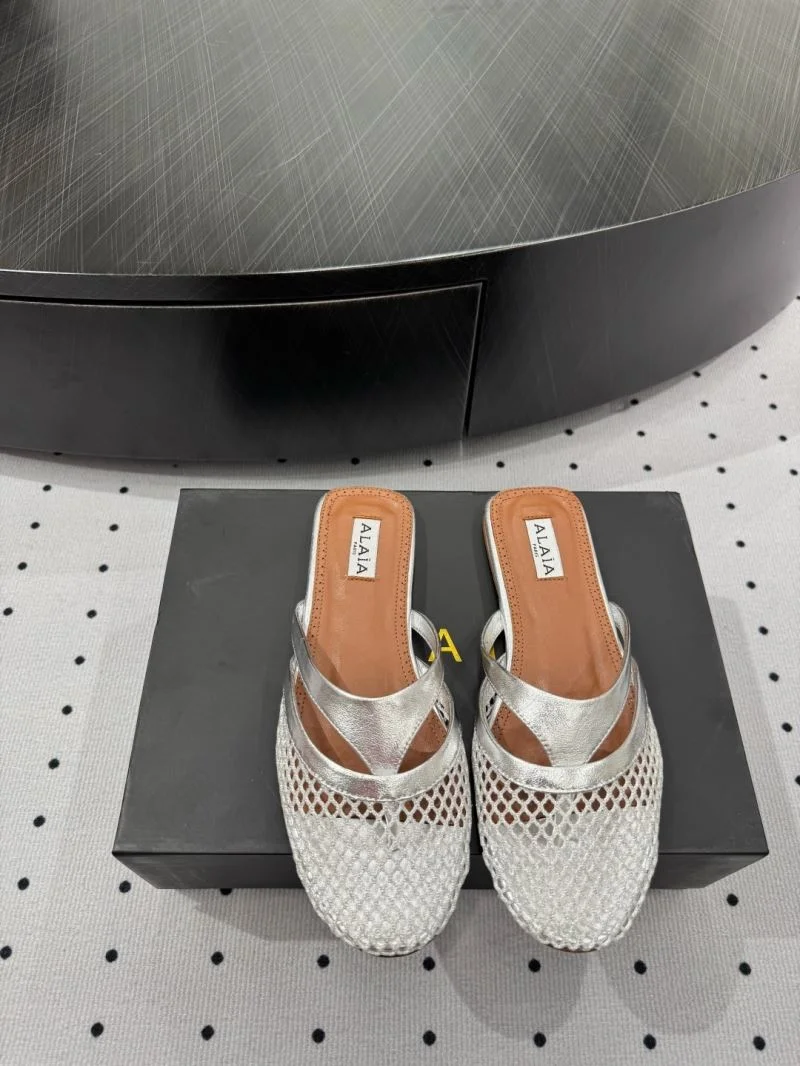 Trendsetting Alaia Sandals 10743