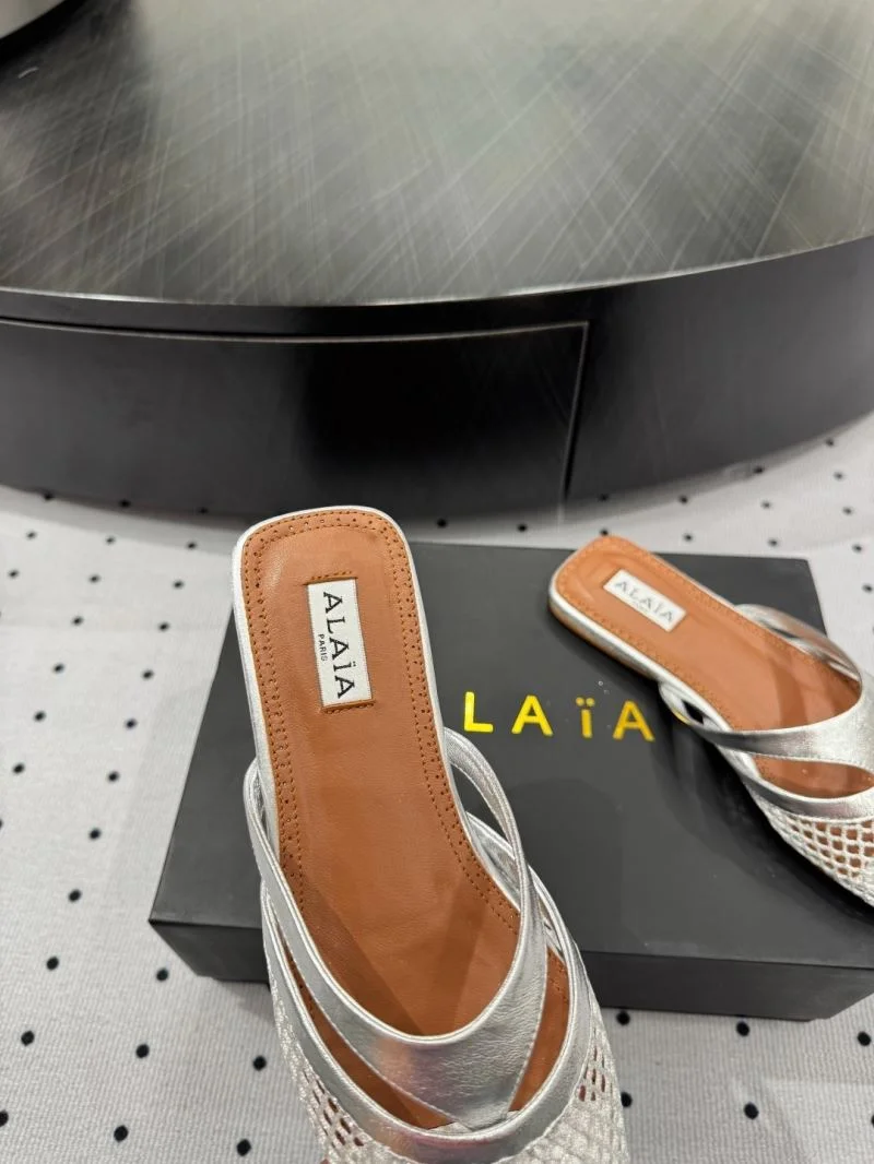 Trendsetting Alaia Sandals 10743