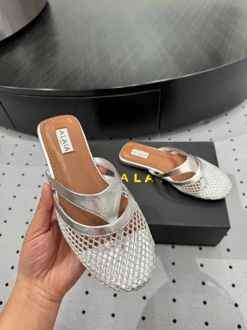 Trendsetting Alaia Sandals 10743