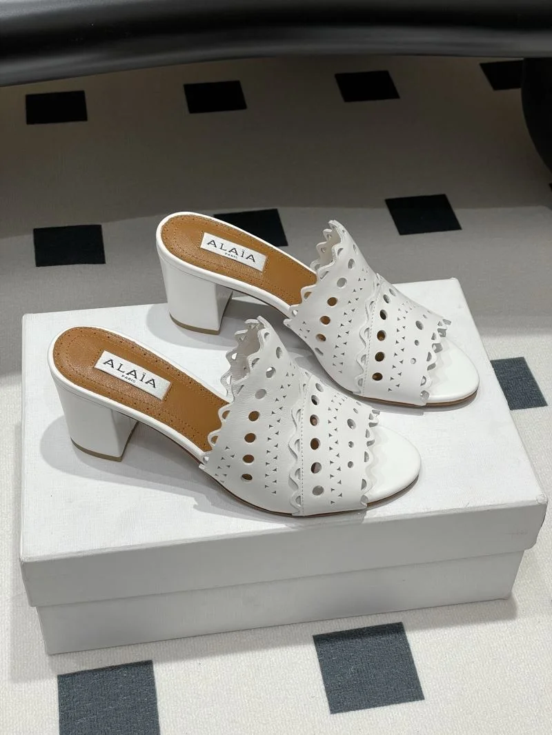 Efficient Alaia Sandals 10739