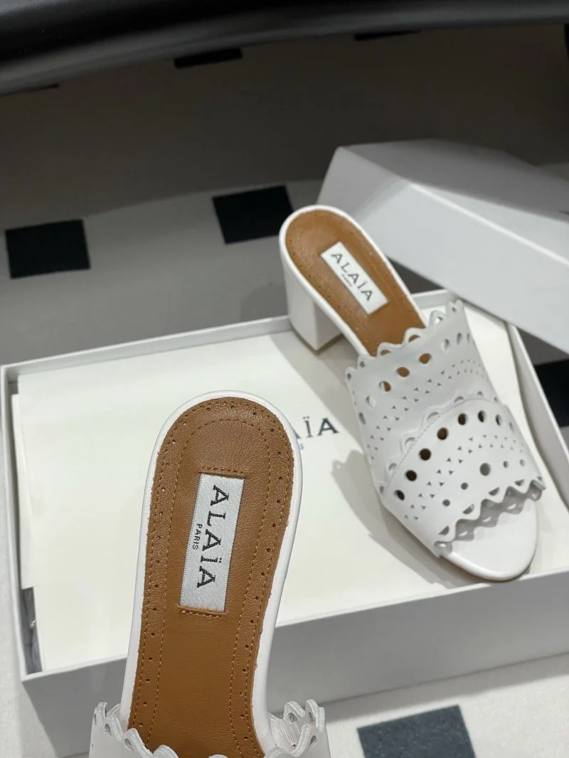 Efficient Alaia Sandals 10739
