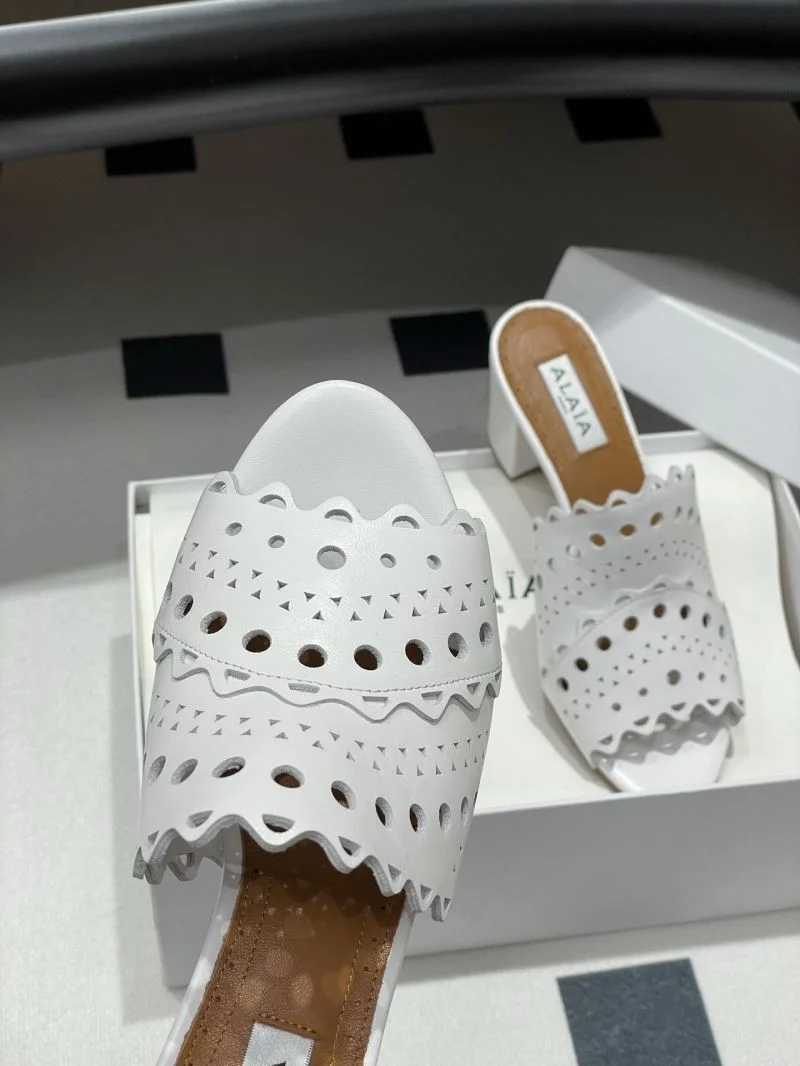 Efficient Alaia Sandals 10739