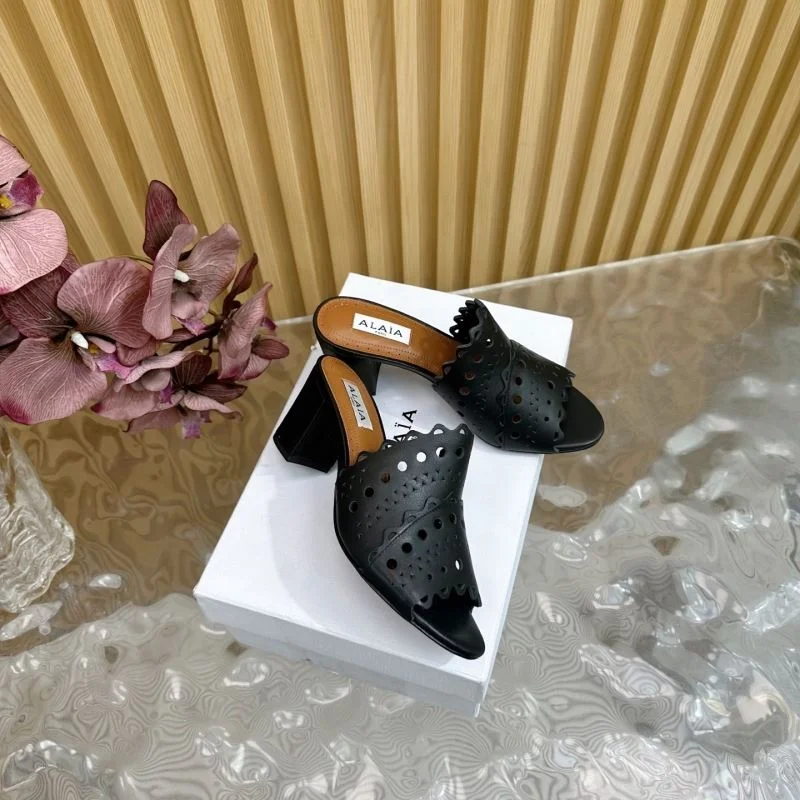 Alaia Sandals OdorResistant 10793