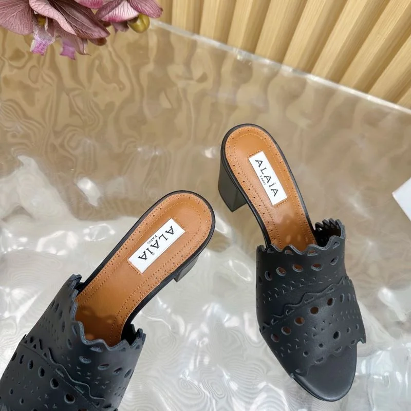 Alaia Sandals OdorResistant 10793