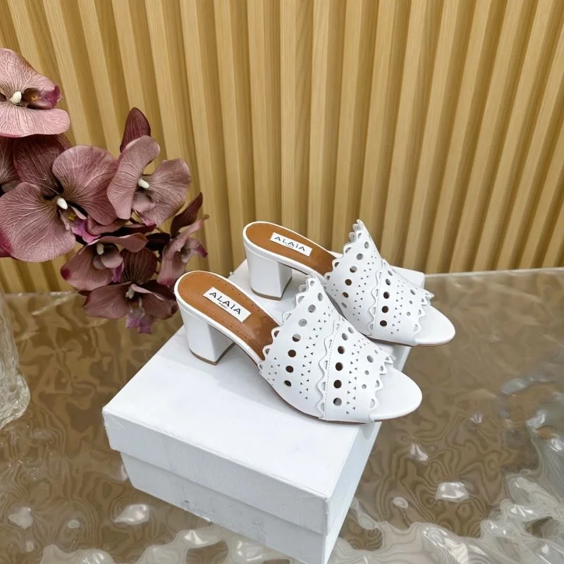 Alaia Sandals Soft 10742