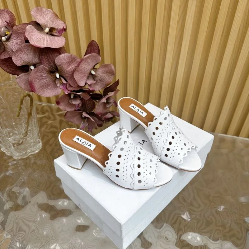 Alaia Sandals Soft 10742