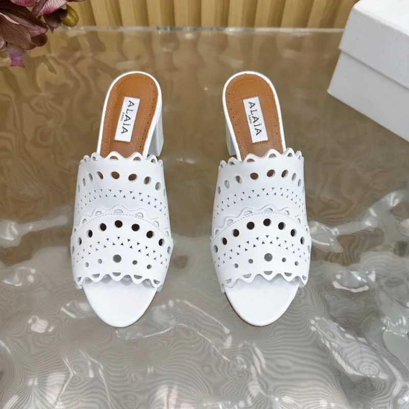 Alaia Sandals Soft 10742