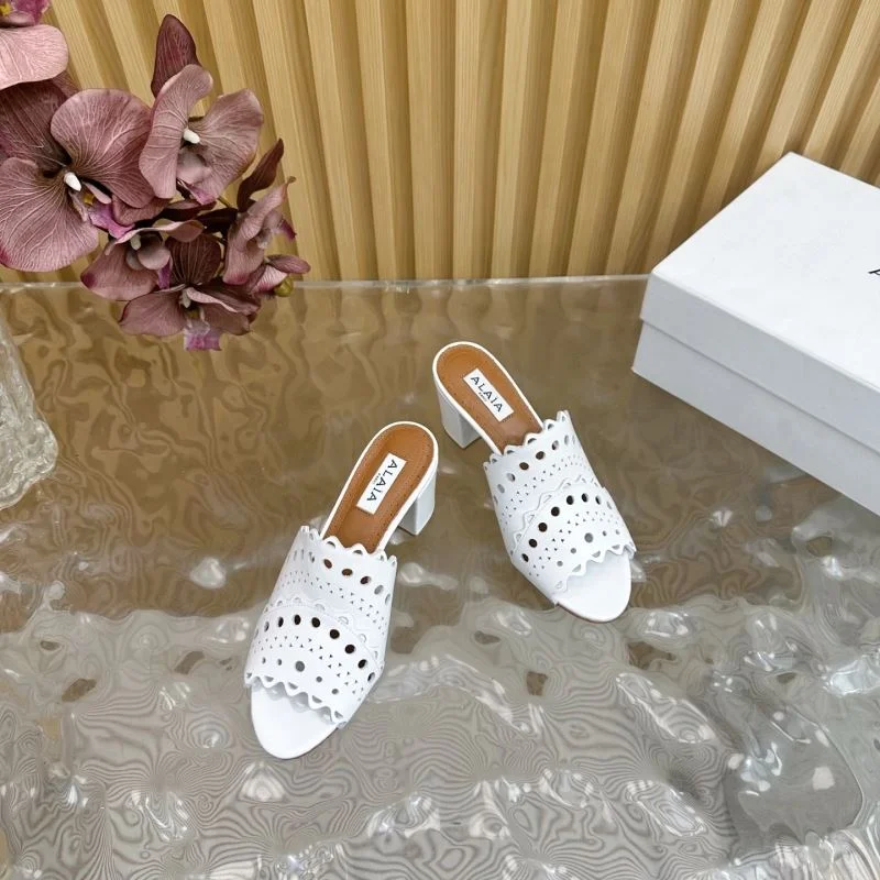Alaia Sandals Soft 10742
