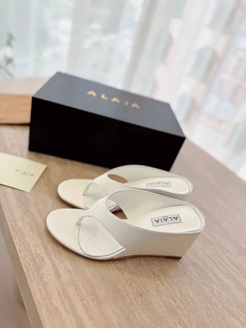 Sporty Alaia Sandals 10706