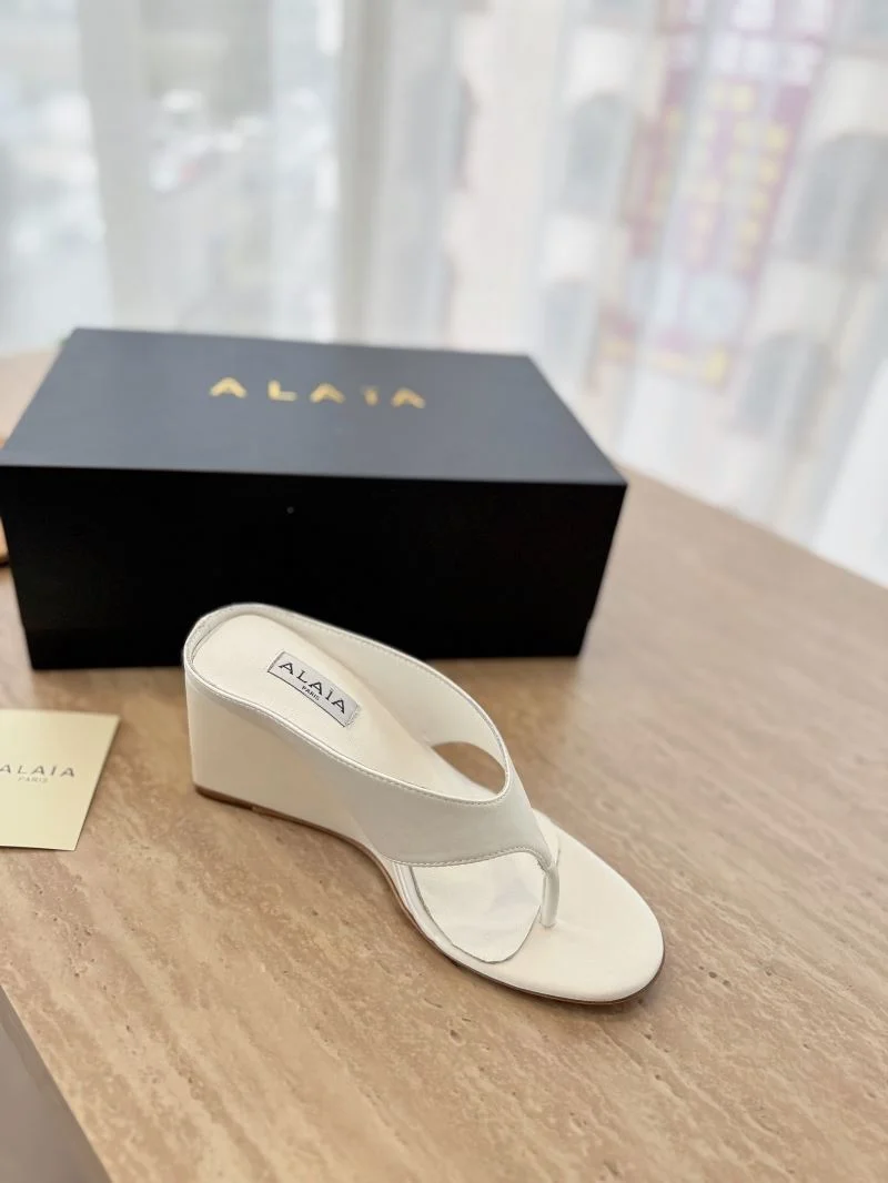 Sporty Alaia Sandals 10706