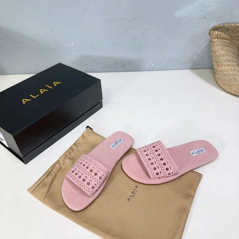 WellDesigned Alaia Sandals 10704