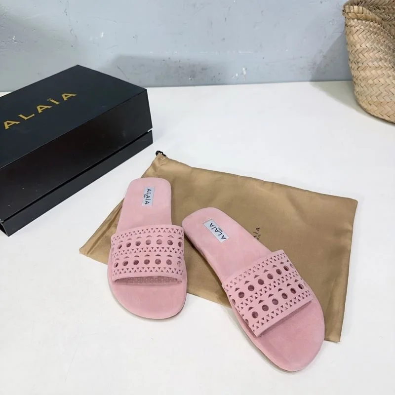 WellDesigned Alaia Sandals 10704