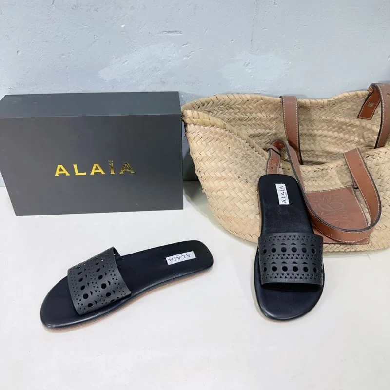 WellDesigned Alaia Sandals 10716