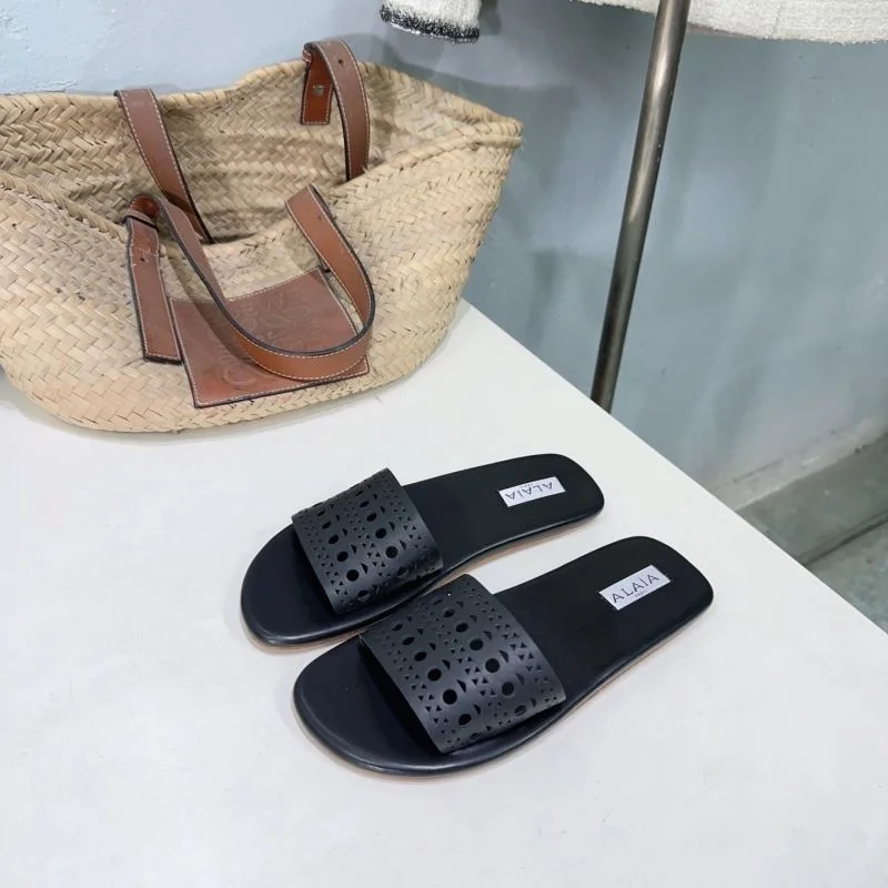 WellDesigned Alaia Sandals 10716