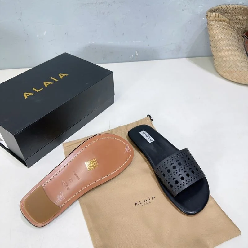WellDesigned Alaia Sandals 10716