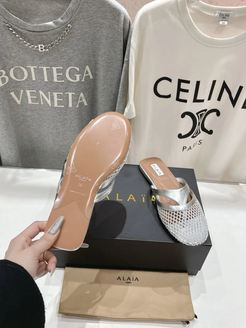 Alaia Sandals Stylish 10730