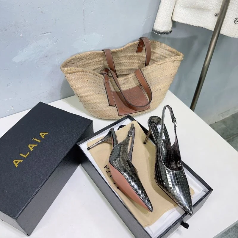Alaia Sandals Sophisticated 10682
