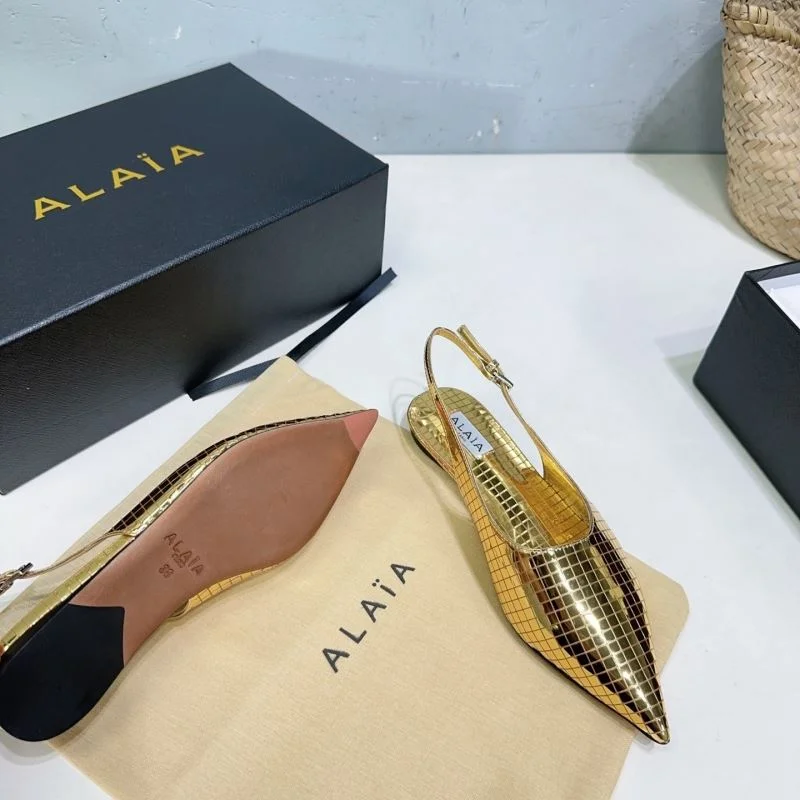 Snug Alaia Sandals 10713